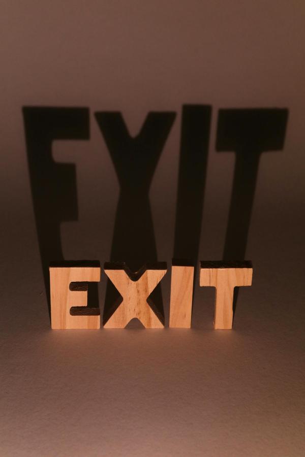 3D nyomtatott betűk, alkatrészek stb.